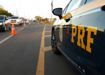 Carreta mata pedestre de 46 anos na BR-316 em Picos